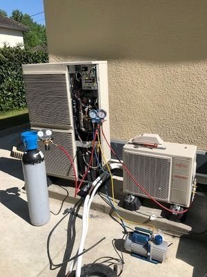 Tirage au vide et mise en service d’un multi-split Fujitsu par AK Solutions
